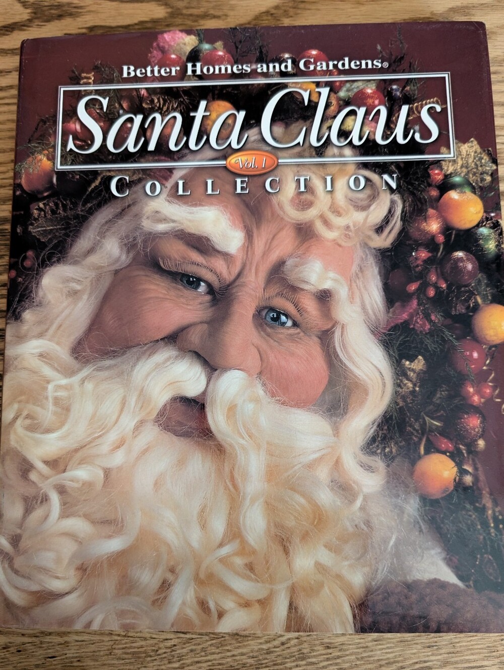 Santa Claus Collection Glossy Collector's Book, BHG Publication Vol.1